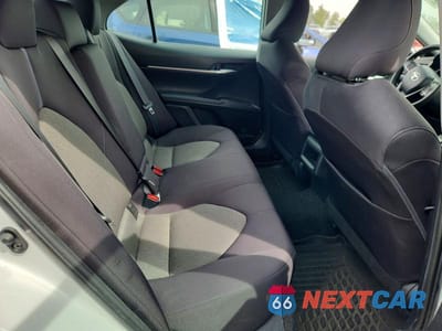 Zdjęcie 10 z 11 samochodu: 2022 TOYOTA CAMRY LE VIN:4T1C11AK2NU025235 - miniatura