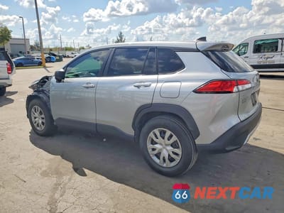 Drugie zdjęcie samochodu z przodu: 2022 TOYOTA COROLLA CROSS L VIN:7MUAAAAG2NV036592 - miniatura