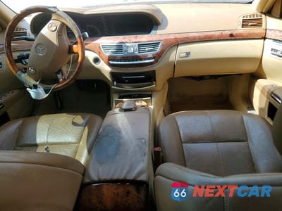 Zdjęcie 8 z 11 samochodu: 2007 MERCEDES-BENZ S 550 VIN:WDDNG71X17A144818 - miniatura