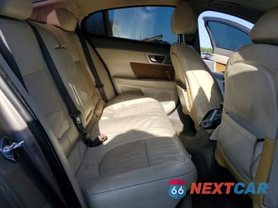 Zdjęcie 10 z 12 samochodu: 2009 JAGUAR XF SUPERCHARGED VIN:SAJWA07C491R01680 - miniatura