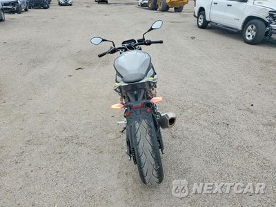 Czwarte zdjęcie samochodu z boku: 2022 BMW S 1000 R VIN:WB10E530XN6E36692 - miniatura