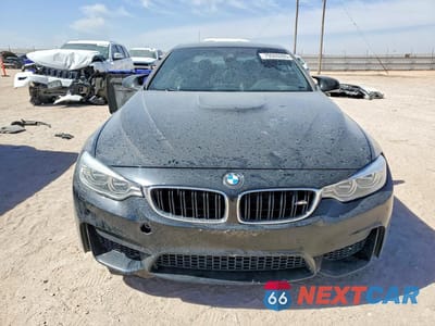 Piąte zdjęcie samochodu w środku: 2016 BMW M4 VIN:WBS3U9C57GP968667 - miniatura