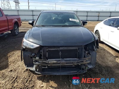 Piąte zdjęcie samochodu w środku: 2020 AUDI Q3 PREMIUM VIN:WA1AECF31L1103235 - miniatura