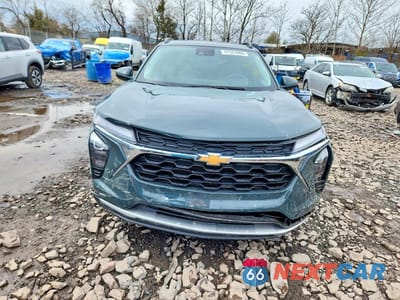 Piąte zdjęcie samochodu w środku: 2025 CHEVROLET TRAX 1LT VIN:KL77LHEP3SC134333 - miniatura
