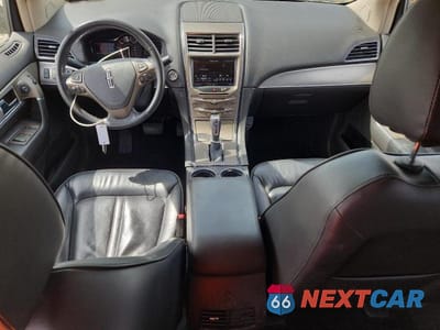 Zdjęcie 8 z 12 samochodu: 2013 LINCOLN MKX VIN:2LMDJ8JK7DBL44653 - miniatura