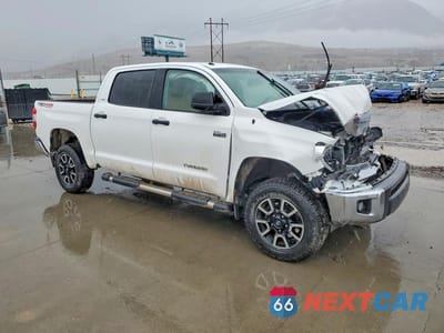 Czwarte zdjęcie samochodu z boku: 2016 TOYOTA TUNDRA SR5 VIN:5TFDY5F13GX507273 - miniatura