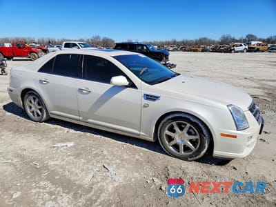 Czwarte zdjęcie samochodu z boku: 2011 CADILLAC STS LUXURY VIN:1G6DW6ED7B0130300 - miniatura