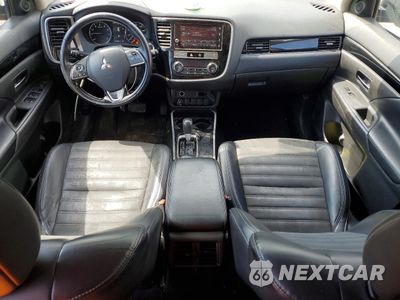 Zdjęcie 8 z 13 samochodu: 2019 MITSUBISHI OUTLANDER SE VIN:JA4AZ3A39KZ044236 - miniatura