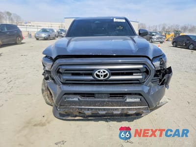 Piąte zdjęcie samochodu w środku: 2025 TOYOTA TACOMA SR5 VIN:3TYLB5JN5ST074209 - miniatura