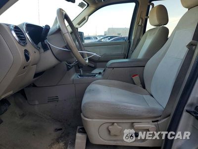 Zdjęcie 7 z 12 samochodu: 2007 FORD EXPLORER XLT VIN:1FMEU63EX7UA92981 - miniatura