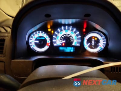 Zdjęcie 9 z 12 samochodu: 2010 MERCURY MILAN VIN:3MEHM0HA6AR637480 - miniatura