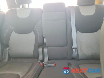 Zdjęcie 10 z 13 samochodu: 2018 JEEP CHEROKEE LATITUDE VIN:1C4PJMCB4JD592514 - miniatura