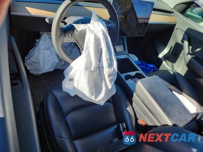 Zdjęcie 8 z 13 samochodu: 2021 TESLA MODEL Y VIN:5YJYGDEE1MF258691 - miniatura