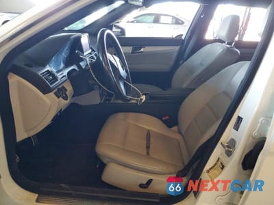Zdjęcie 7 z 12 samochodu: 2010 MERCEDES-BENZ C 300 VIN:WDDGF5EB7AR105027 - miniatura