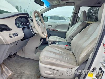Zdjęcie 7 z 15 samochodu: 2012 TOYOTA SIENNA XLE 8-PASSENGER VIN:5TDYK3DCXCS244579 - miniatura