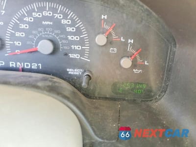 Zdjęcie 9 z 12 samochodu: 2003 FORD EXPEDITION XLT VIN:1FMPU16W43LC19465 - miniatura