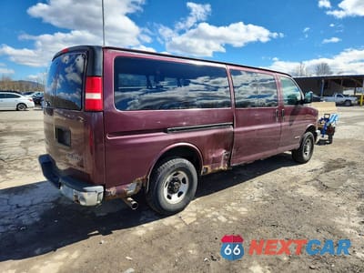 Trzecie zdjęcie samochodu z tyłu: 2005 CHEV EXPRESS VIN:1GAHG39U551224932 - miniatura