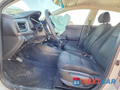 Zdjęcie 7 z 13 samochodu: 2018 KIA RIO LX VIN:3KPA24AB7JE054829 - miniatura