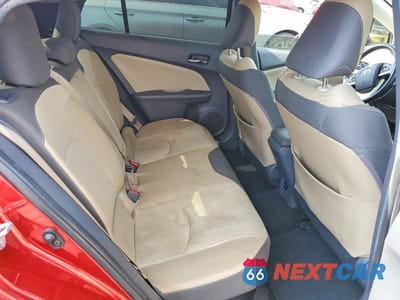 Zdjęcie 10 z 12 samochodu: 2017 TOYOTA PRIUS THREE VIN:JTDKARFU3H3540540 - miniatura