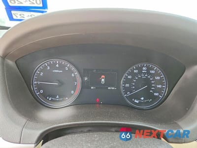 Zdjęcie 9 z 12 samochodu: 2017 GENESIS G80 3.8 VIN:KMHGN4JE8HU175789 - miniatura