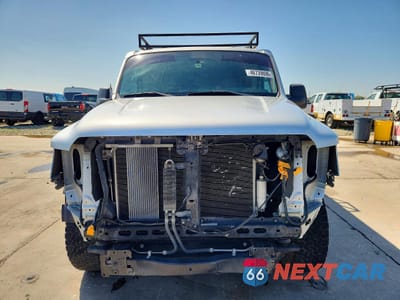 Piąte zdjęcie samochodu w środku: 2018 NISSAN NV 3500 HD S VIN:5BZBF0AA5JN852959 - miniatura