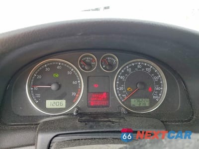Zdjęcie 9 z 12 samochodu: 2002 VOLKSWAGEN PASSAT GLS VIN:WVWVD63B12E418552 - miniatura