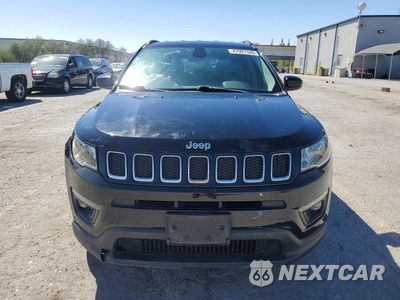 Piąte zdjęcie samochodu w środku: 2018 JEEP COMPASS LATITUDE VIN:3C4NJDBB1JT199699 - miniatura