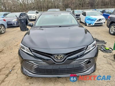 Piąte zdjęcie samochodu w środku: 2018 TOYOTA CAMRY LE VIN:JTNB11HK9J3015142 - miniatura
