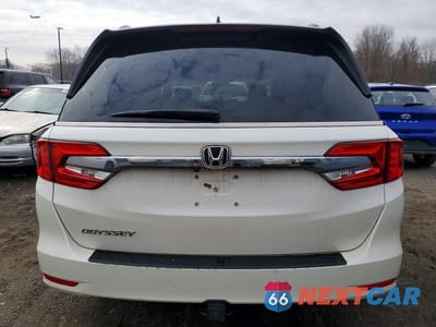 Zdjęcie 6 z 13 samochodu: 2018 HONDA ODYSSEY EXL VIN:5FNRL6H74JB025327 - miniatura