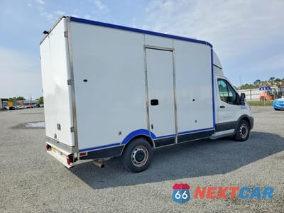 Trzecie zdjęcie samochodu z tyłu: 2020 FORD TRANSIT DELIVERY VAN VIN:1FDBW5Z83LKB80334 - miniatura