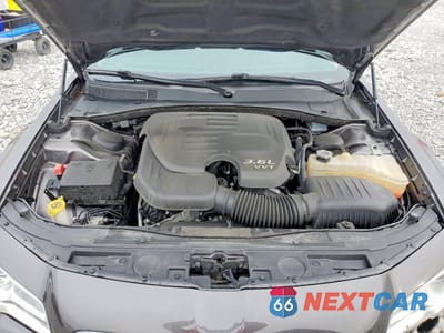 Zdjęcie 11 z 12 samochodu: 2018 CHRYSLER 300 TOURING VIN:2C3CCAAG6JH146121 - miniatura