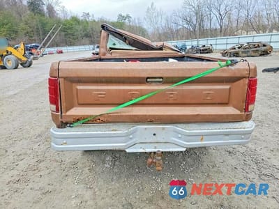 Zdjęcie 6 z 11 samochodu: 1985 FORD F150 STYLS VIN:1FTEF14Y8FNA87362 - miniatura