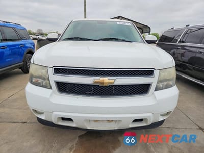 Piąte zdjęcie samochodu w środku: 2009 CHEVROLET SUBURBAN C1500 LT VIN:1GNFC26039R303522 - miniatura