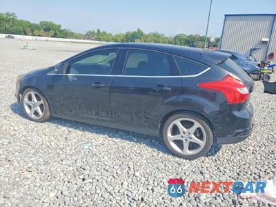 Drugie zdjęcie samochodu z przodu: 2013 FORD FOCUS TITANIUM VIN:1FADP3N24DL187309 - miniatura
