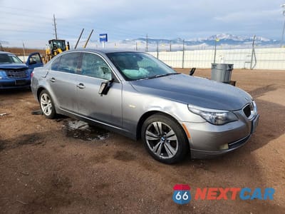 Czwarte zdjęcie samochodu z boku: 2010 BMW 528 I VIN:WBANU5C54AC126342 - miniatura