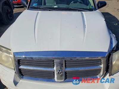 Zdjęcie 11 z 12 samochodu: 2006 DODGE DAKOTA SLT VIN:1D7HW42K16S651308 - miniatura