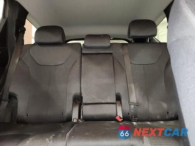 Zdjęcie 10 z 12 samochodu: 2019 HYUNDAI SANTA FE SE 2.4L VIN:5NMS23ADXKH108702 - miniatura