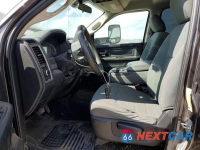 Zdjęcie 7 z 12 samochodu: 2017 RAM 2500 ST VIN:3C6UR5CL8HG657931 - miniatura