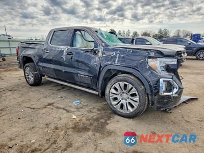 Czwarte zdjęcie samochodu z boku: 2021 GMC SIERRA K1500 DENALI VIN:3GTU9FEL3MG381163 - miniatura