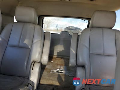 Zdjęcie 10 z 13 samochodu: 2011 CHEVROLET TAHOE K1500 LT VIN:1GNSKBE04BR386712 - miniatura