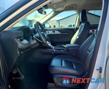 Zdjęcie 7 z 13 samochodu: 2025 FORD EXPLORER ACTIVE VIN:1FMUK8DH0SGA47836 - miniatura