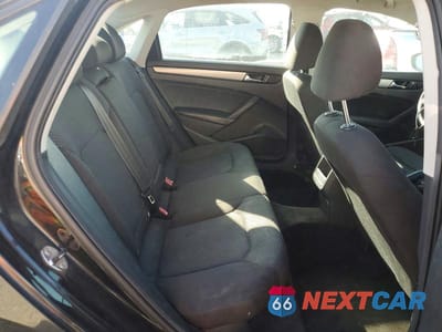 Zdjęcie 10 z 12 samochodu: 2012 VOLKSWAGEN PASSAT S VIN:1VWAP7A30CC056960 - miniatura