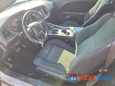 Zdjęcie 7 z 13 samochodu: 2015 DODGE CHALLENGER SXT VIN:2C3CDZAG2FH764023 - miniatura