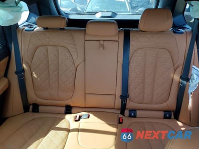 Zdjęcie 10 z 13 samochodu: 2026 BMW X5 XDRIVE50E VIN:5UX43EU07T9026867 - miniatura