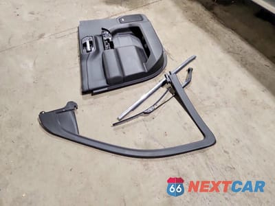 Zdjęcie 12 z 12 samochodu: 2020 GMC SIERRA K1500 SLT VIN:3GTU9DEL5LG202740 - miniatura