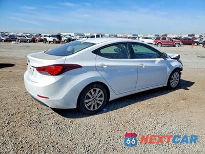 Trzecie zdjęcie samochodu z tyłu: 2016 HYUNDAI ELANTRA SE VIN:5NPDH4AE9GH783845 - miniatura