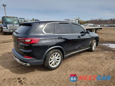 Trzecie zdjęcie samochodu z tyłu: 2021 BMW X5 XDRIVE40I VIN:5UXCR6C04M9F76372 - miniatura