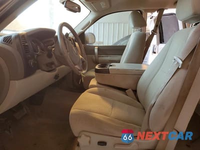Zdjęcie 7 z 12 samochodu: 2007 GMC NEW SIERRA C1500 VIN:2GTEC19J071669902 - miniatura
