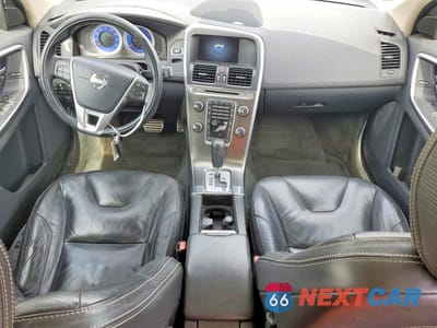 Zdjęcie 8 z 12 samochodu: 2012 VOLVO XC60 T6 VIN:YV4902DZ5C2282654 - miniatura