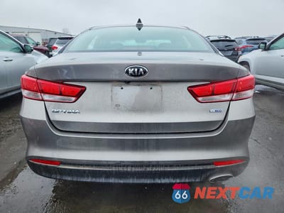 Zdjęcie 6 z 11 samochodu: 2018 KIA OPTIMA LX TURBO VIN:5XXGT4L18JG221069 - miniatura